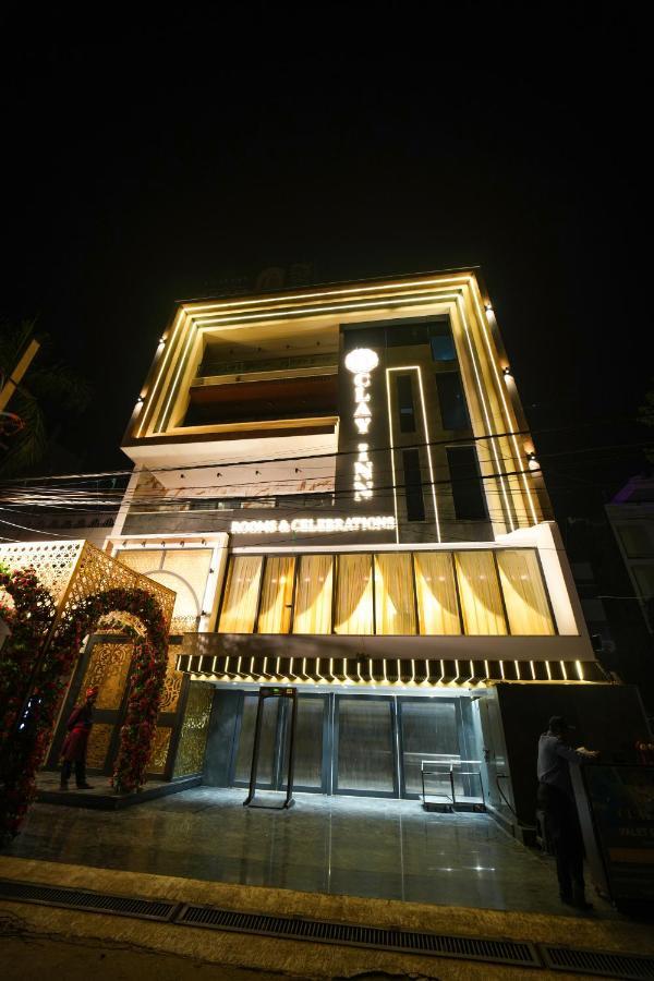 Clay Inn Hotels, Paschim Vihar Delhi  Exterior photo
