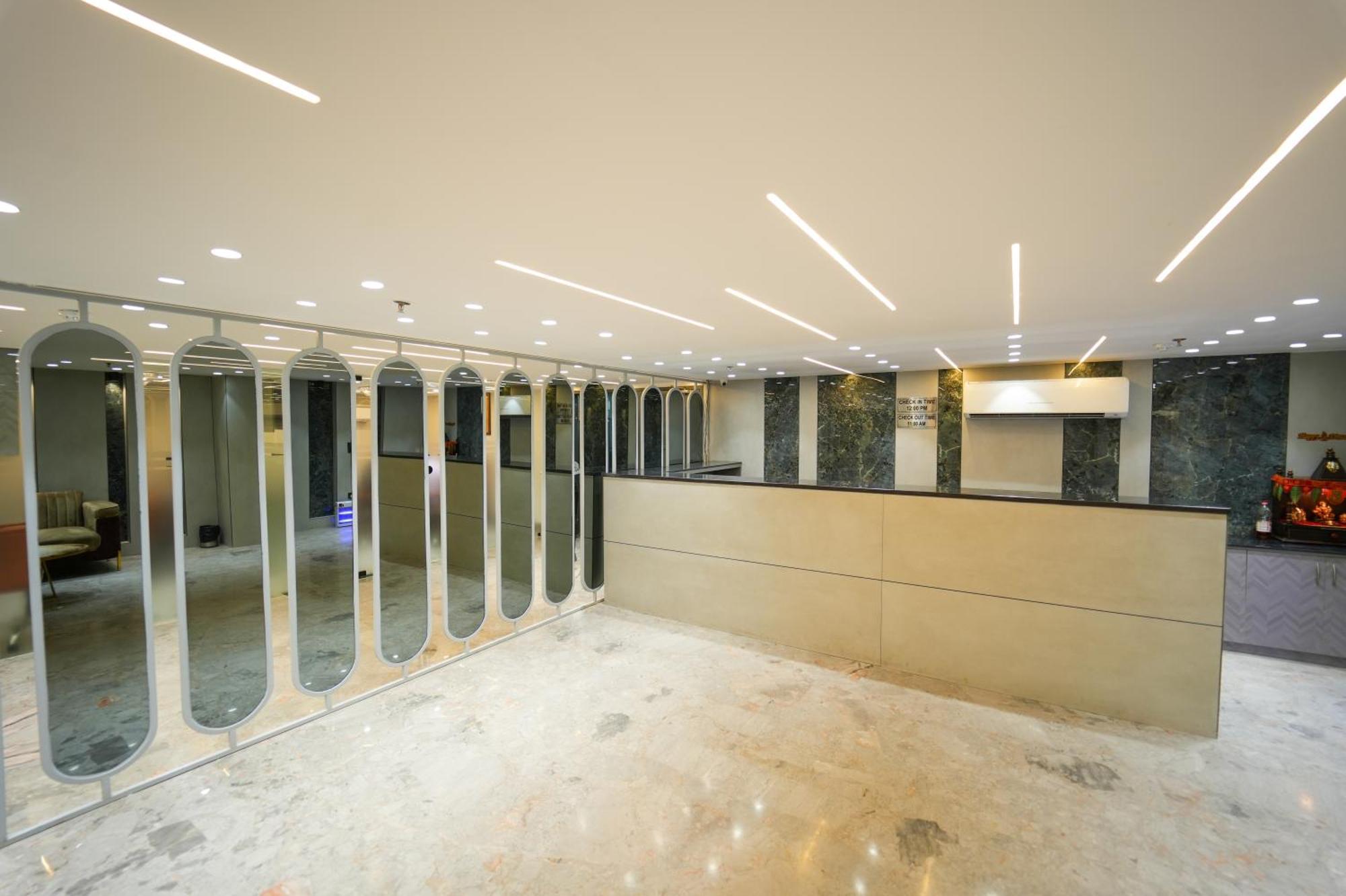 Clay Inn Hotels, Paschim Vihar Delhi  Exterior photo